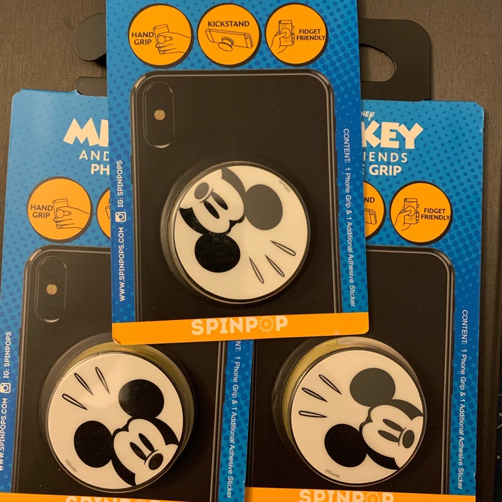 Disney Mickey Mouse and friends phone grip